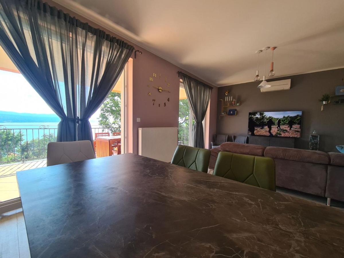 أوباتيا Family Apartment Nekic المظهر الخارجي الصورة